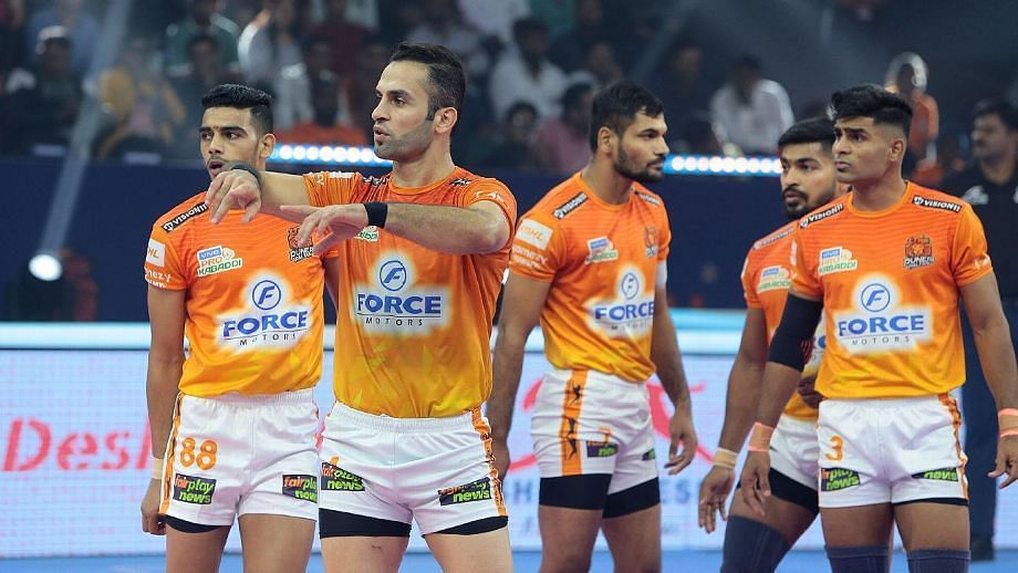 Puneri Paltan player Fazel Atrachali became the most successful defender in PKL history (Image via PKL)