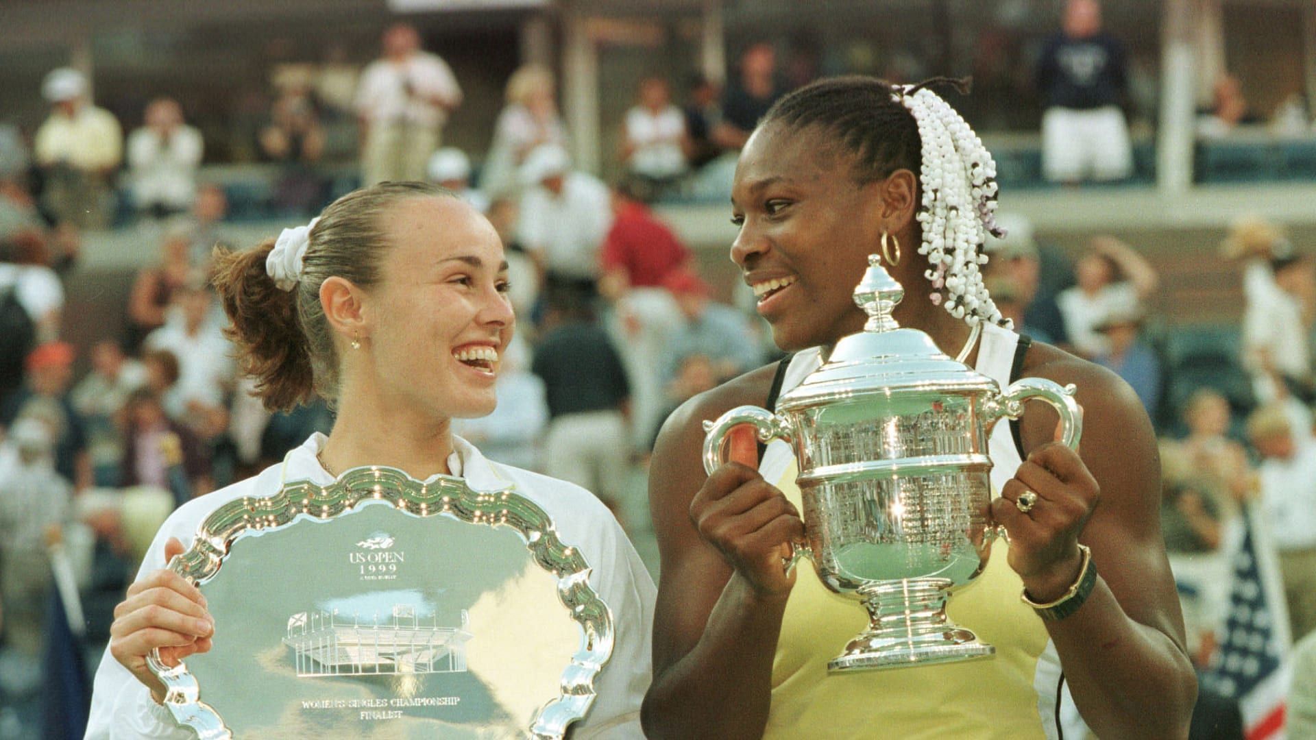 Serena Williams and Martina Hingis at the 1999 US Open trophy ceremony