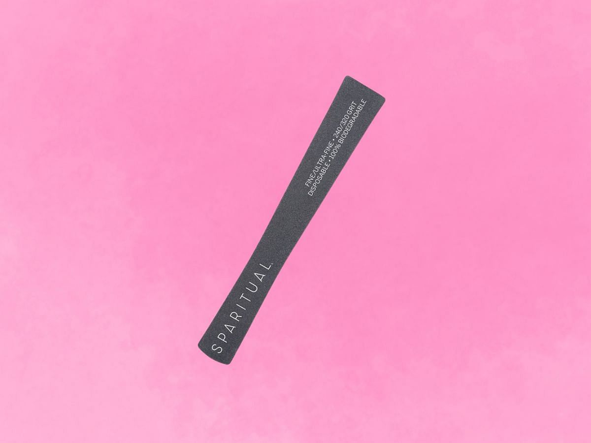 SpaRitual Slow Beauty Black Board Eco Nail File, 5-Pack (Image via SpaRitual website)