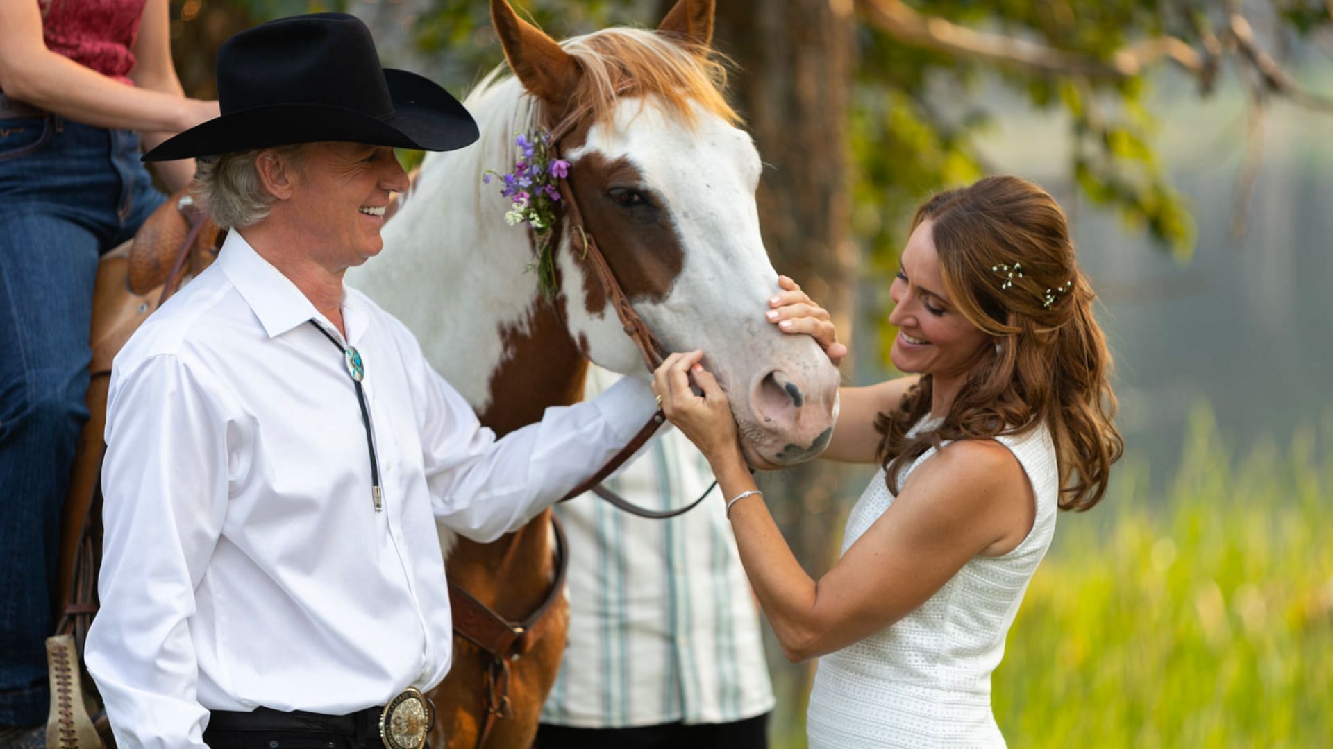 Happy married Tim and Jessica   (Image via IMDb)