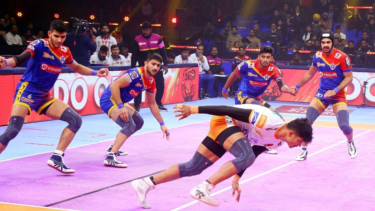 UP Yoddhas in action against Puneri Paltan (Image Courtesy: PKL)