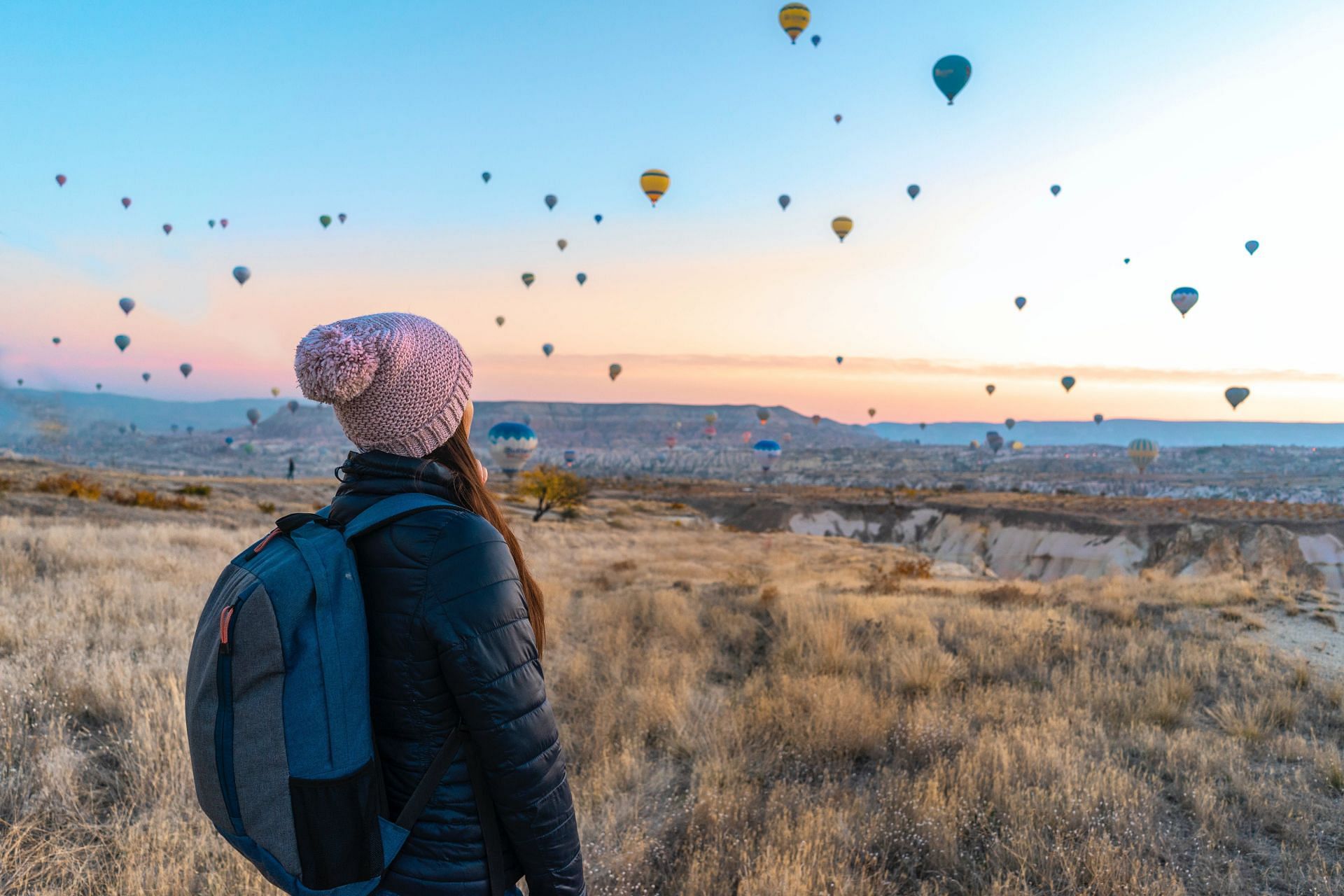 Travelling can help you explore your inner self and aid emotional growth. (Image via Pexels/ Oleksandr P)