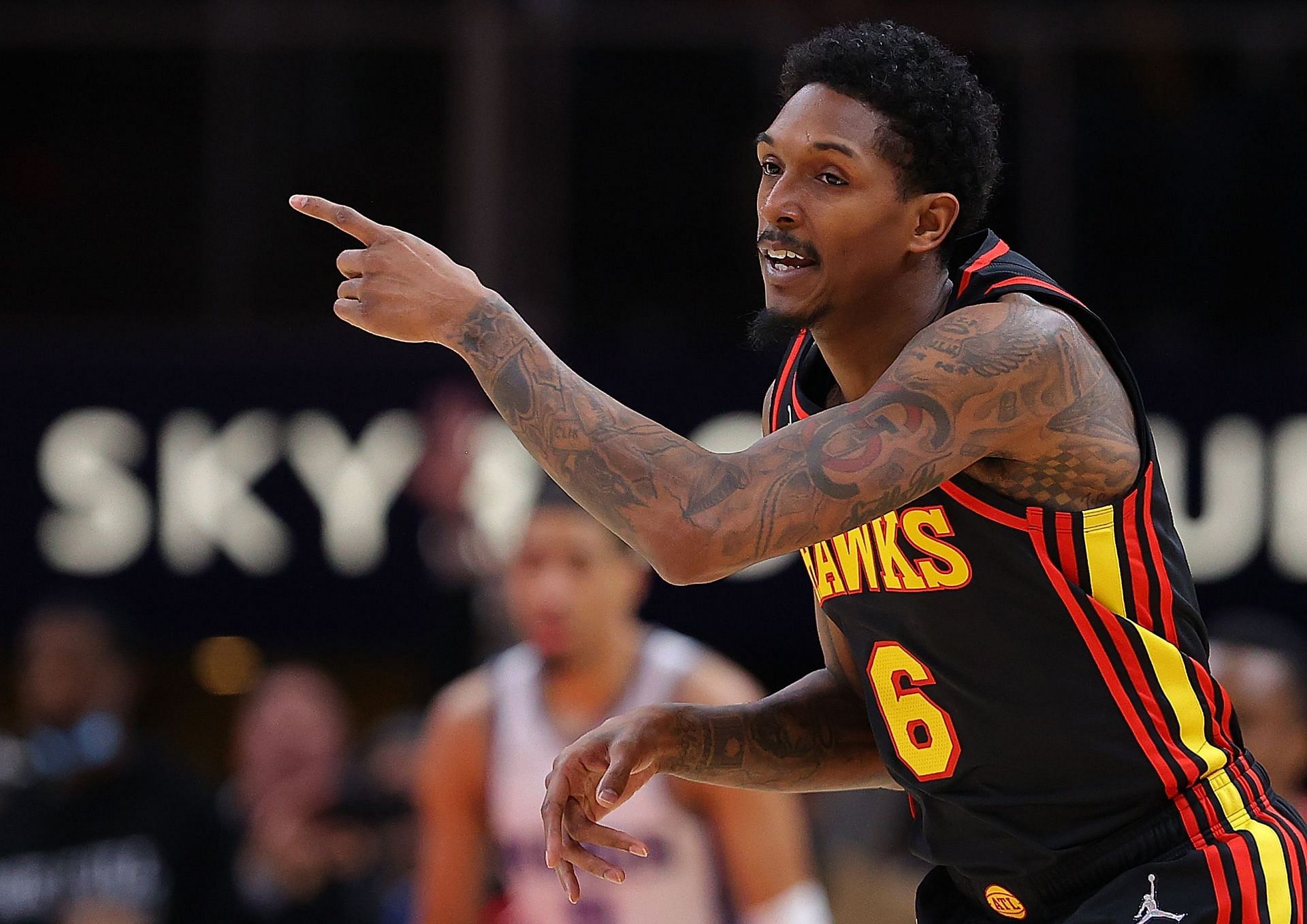 Lou Williams uses Kyle Kuzma as example why the old dress code is needed.