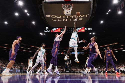 Charlotte Hornets v Phoenix Suns