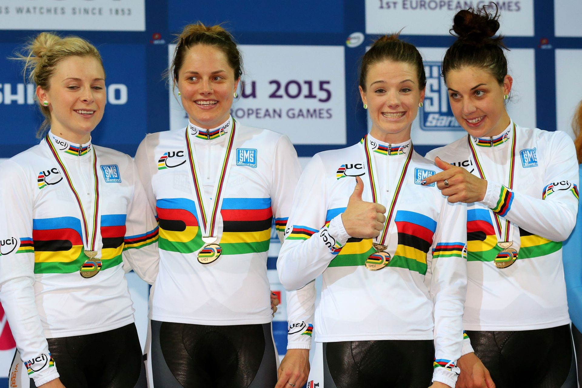 Mellisa Hoskins and her team win gold in the 2015 UCI Track Cycling World Championships (Image via Getty Images)