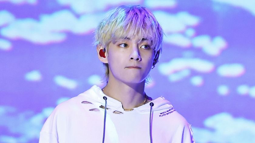 Just 9 days into 2024": Fans rejoice as BTS' Kim Taehyung wins Best Male  Entertainment Idol of the Year award at Korea's First Brand Awards