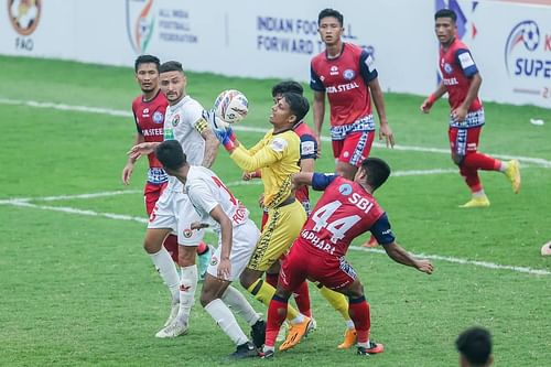 Vishal Yadav in action against Shillong Lajong.