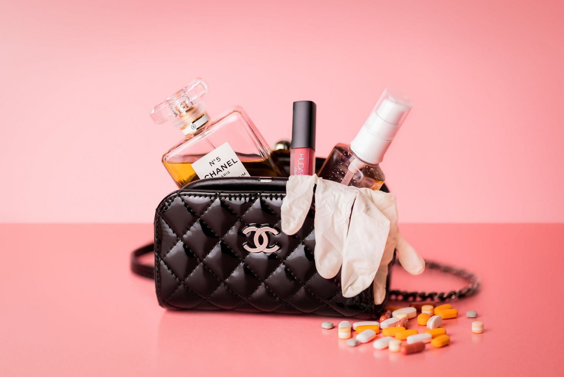 Chanel cosmetic hot sale bag 2016