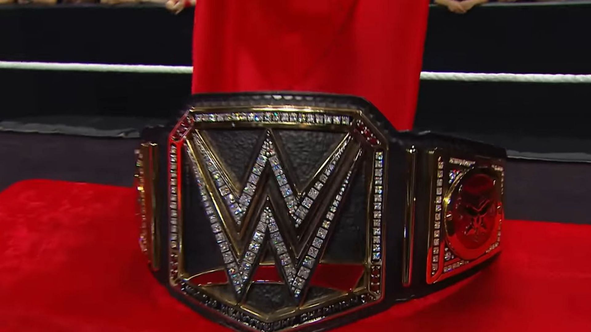 WWE title design unveiled back in 2014