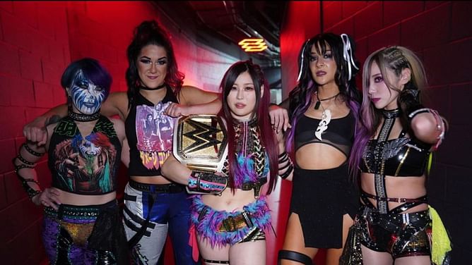 Damage CTRL member sends one-word message ahead of title match on WWE SmackDown