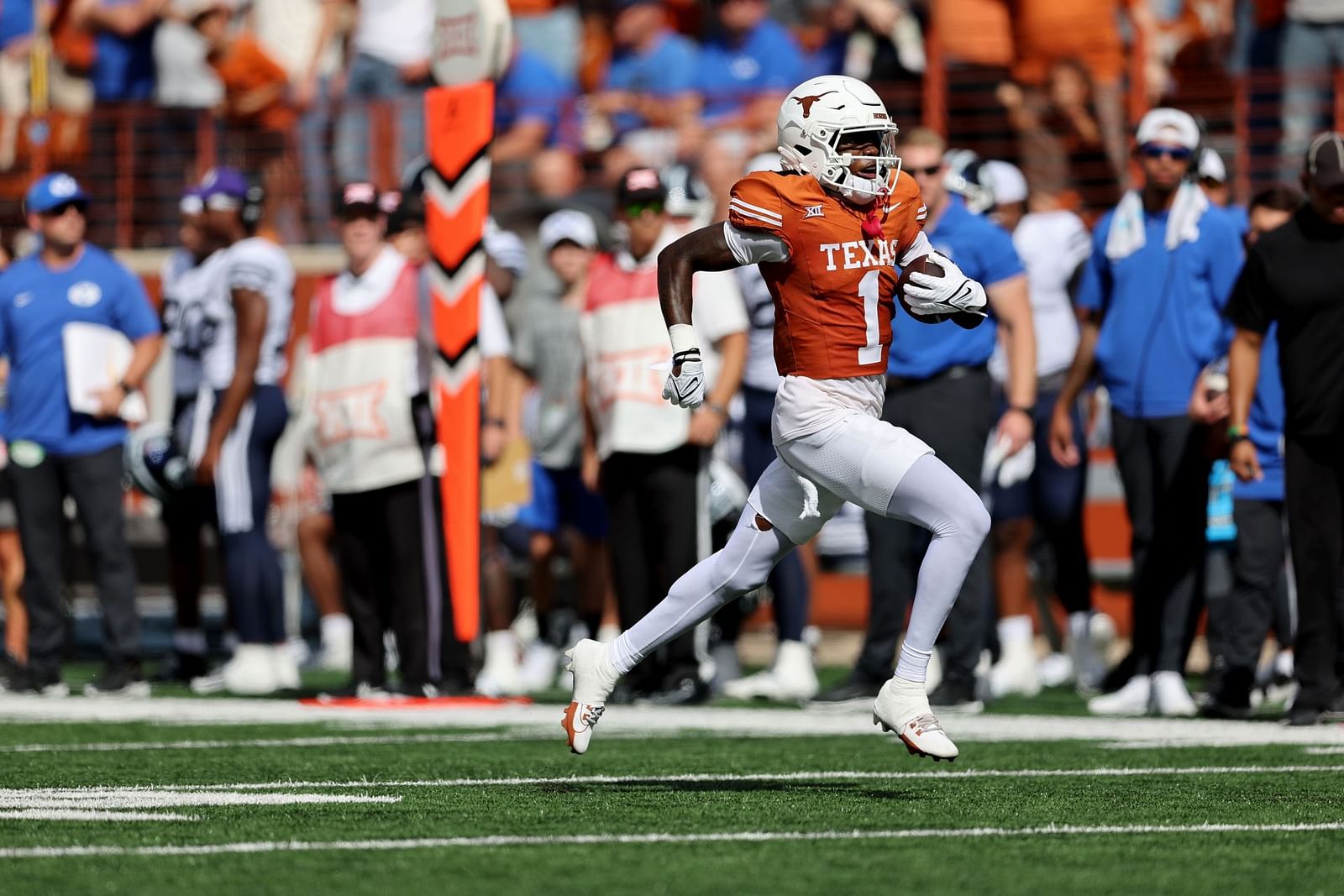 Xavier Worthy NFL draft projection 5 landing spots for the Texas WR ft