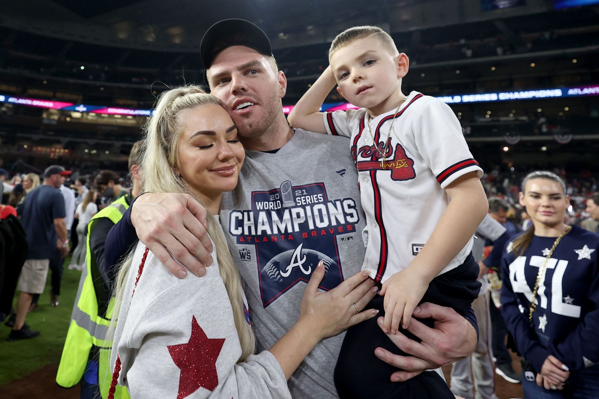 “I Wish I Could Teleport To GA To Be With You” - Freddie Freeman’s Wife ...