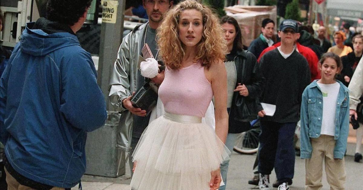 Sex And The City Famous Sarah Jessica Parker Skirt Auctioned History And Symbolism Explored 9195