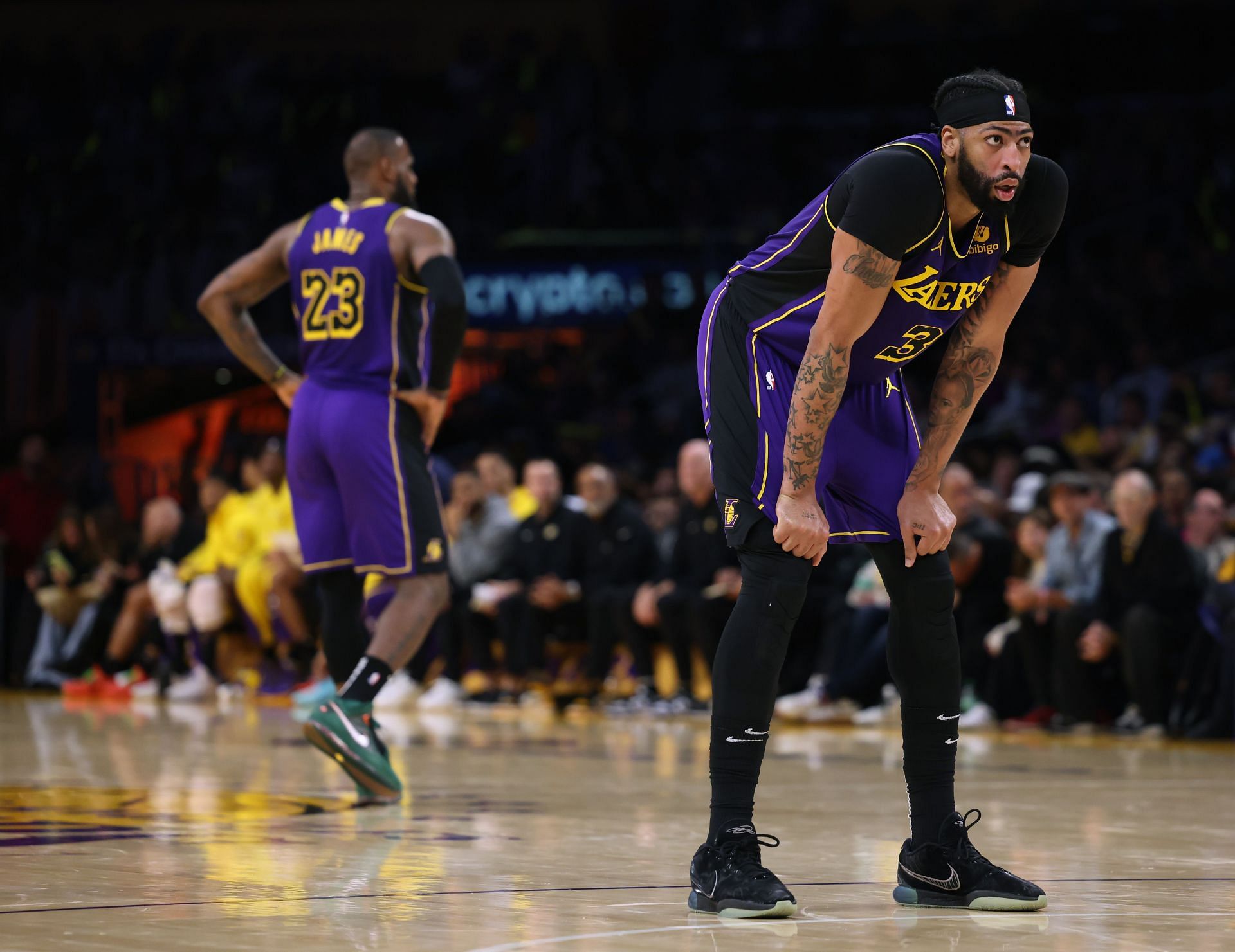 Is Anthony Davis playing tonight against Phoenix Suns? Latest on LA