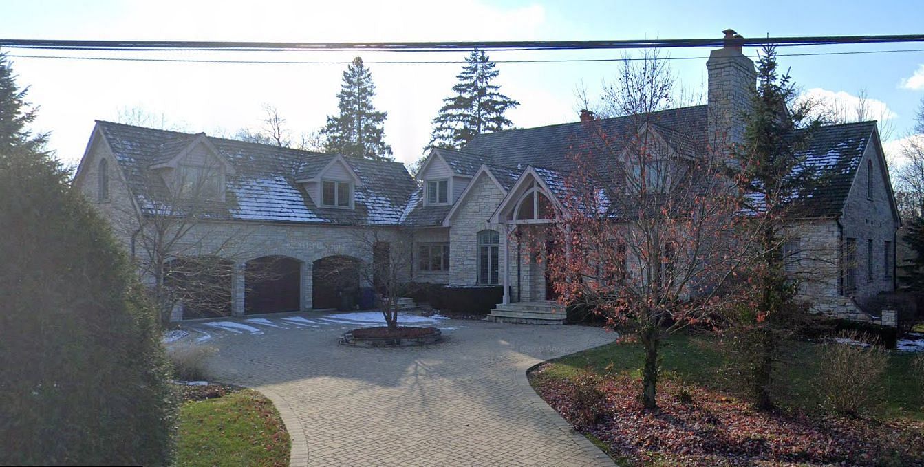 A front view of Justin Fields' Lake Forest house