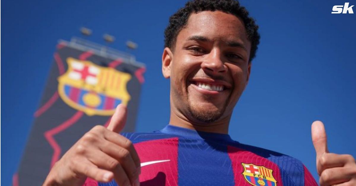 Barcelona star Ronaldo Araujp praises Vitor Roque.