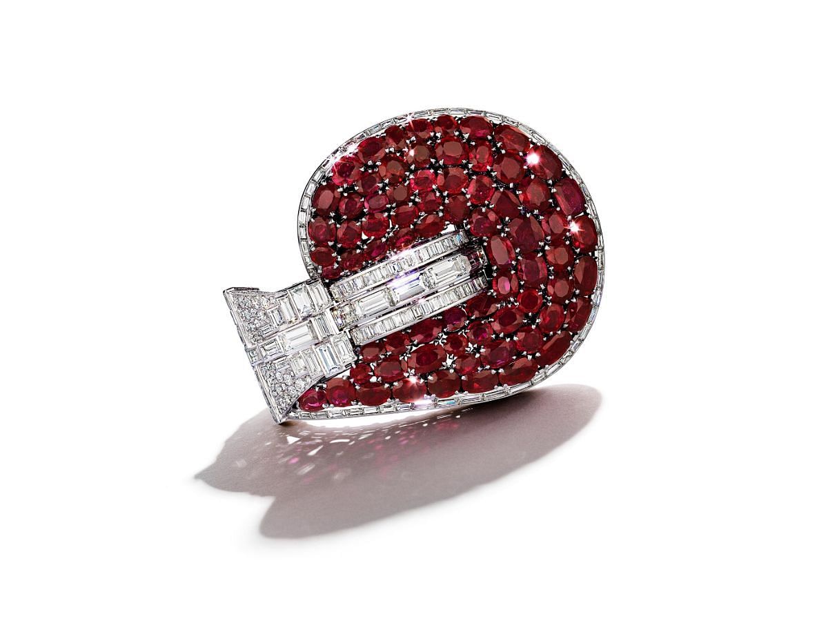 The Van Cleef and Arpels Ruby and Diamond &quot;Jarrettiere&quot; bracelet (Image via Christie&rsquo;s)