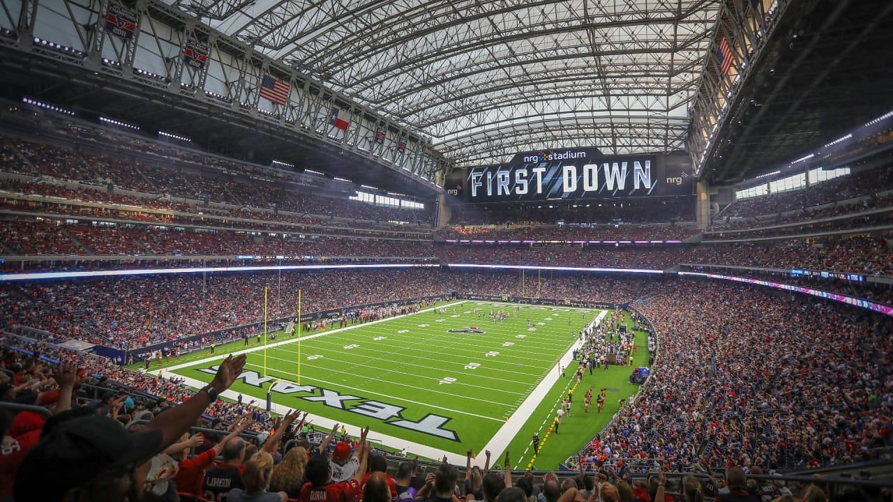 Do The Texans Play In A Dome All