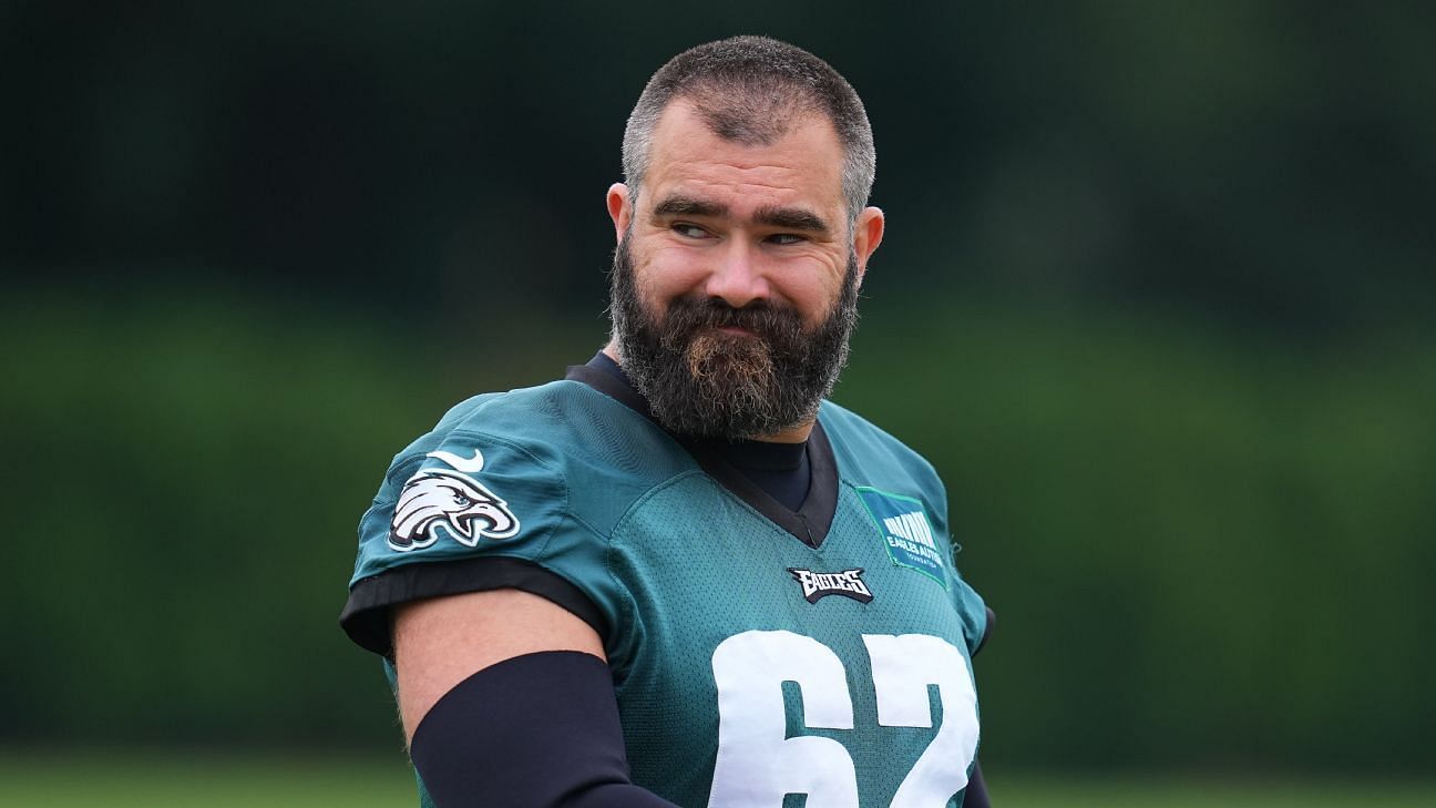 Jason Kelce career earnings: How much did iconic Eagles center make in the NFL?