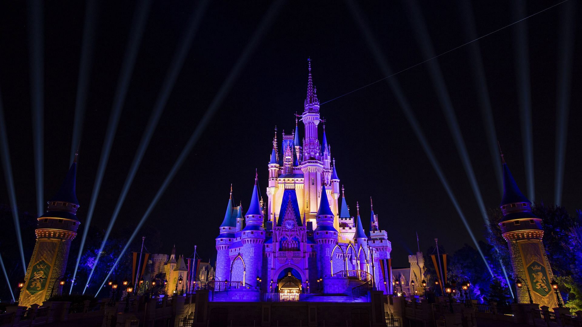 Cinderella Castle At Walt Disney World Is Lit Purple And Gold for 2020 NBA Champion Los Angeles Lakers