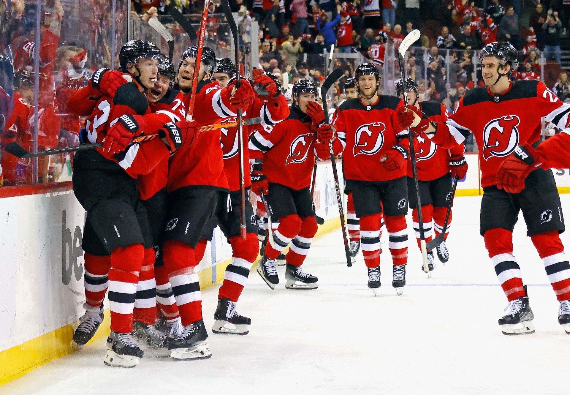 Are the new jersey devils playing best sale tonight