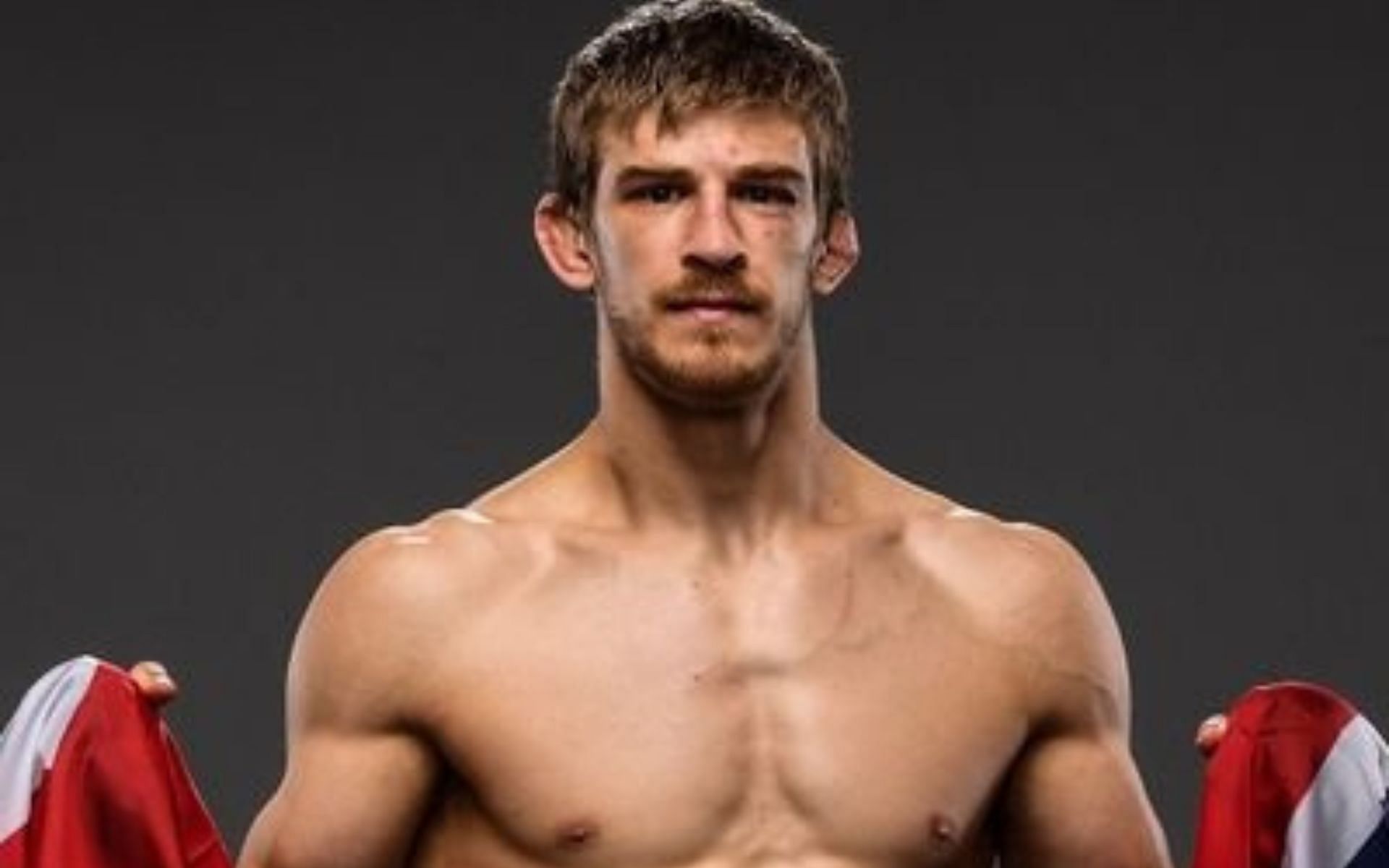 No.4-ranked featherweight Arnold Allen [image courtesy of @Arnoldbfa/Twitter]
