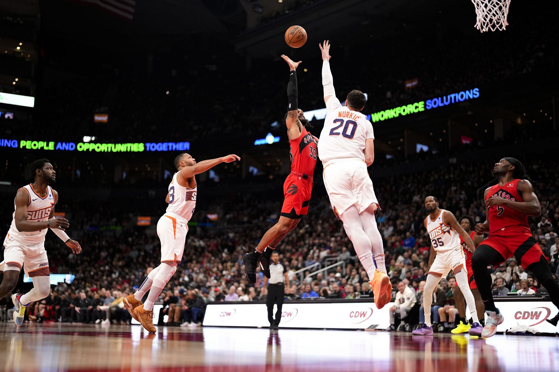 Phoenix Suns v Toronto Raptors