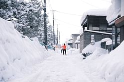 Is Snow Shoveling a good winter exercise? Know the benefits