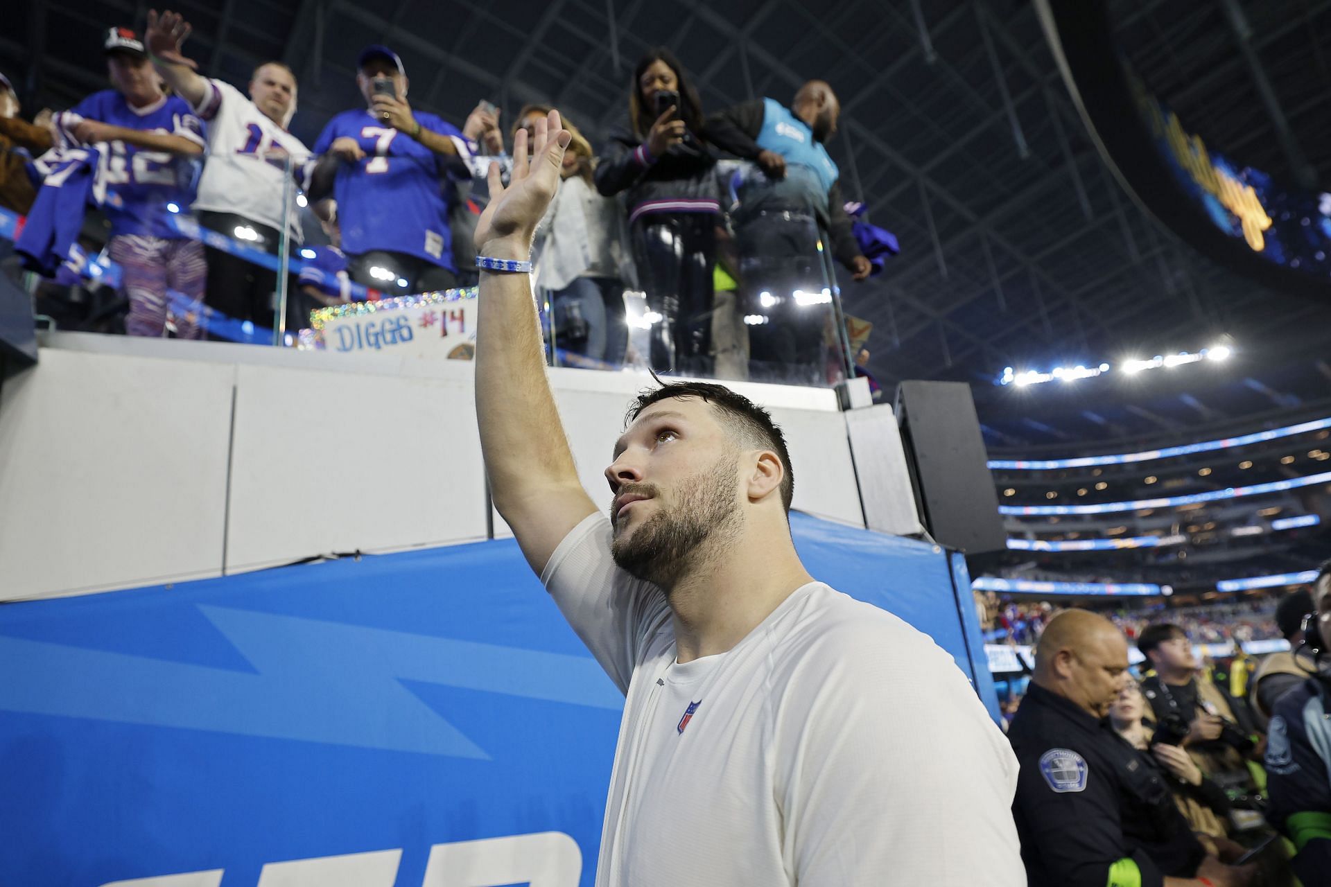  Allen greets fans after defeating the Los Angeles Chargers