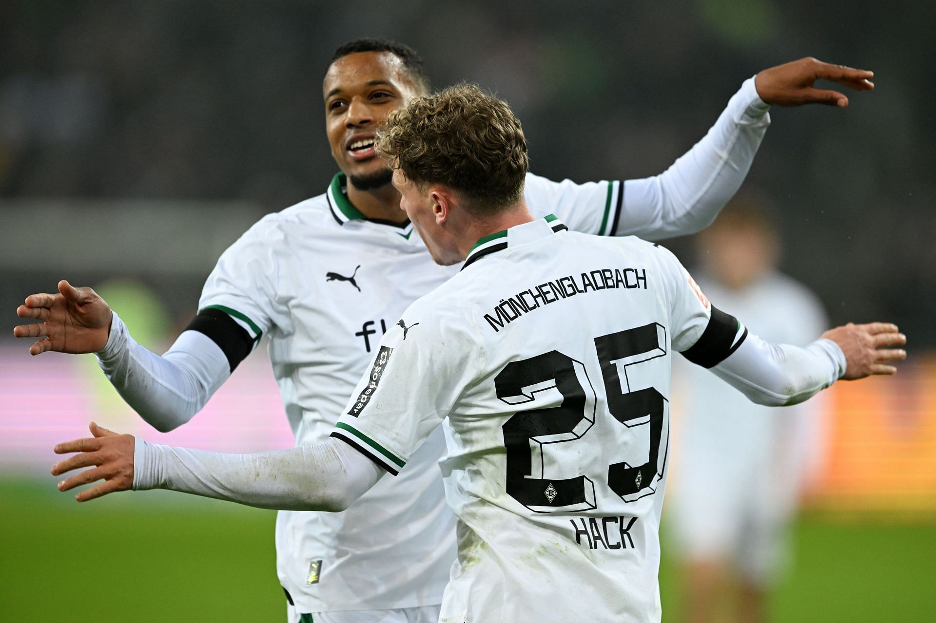 Borussia M&ouml;nchengladbach v VfB Stuttgart - Bundesliga