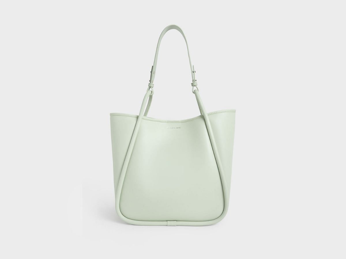 The Charles Keith tubular slouchy tote bag (Image via Amazon)