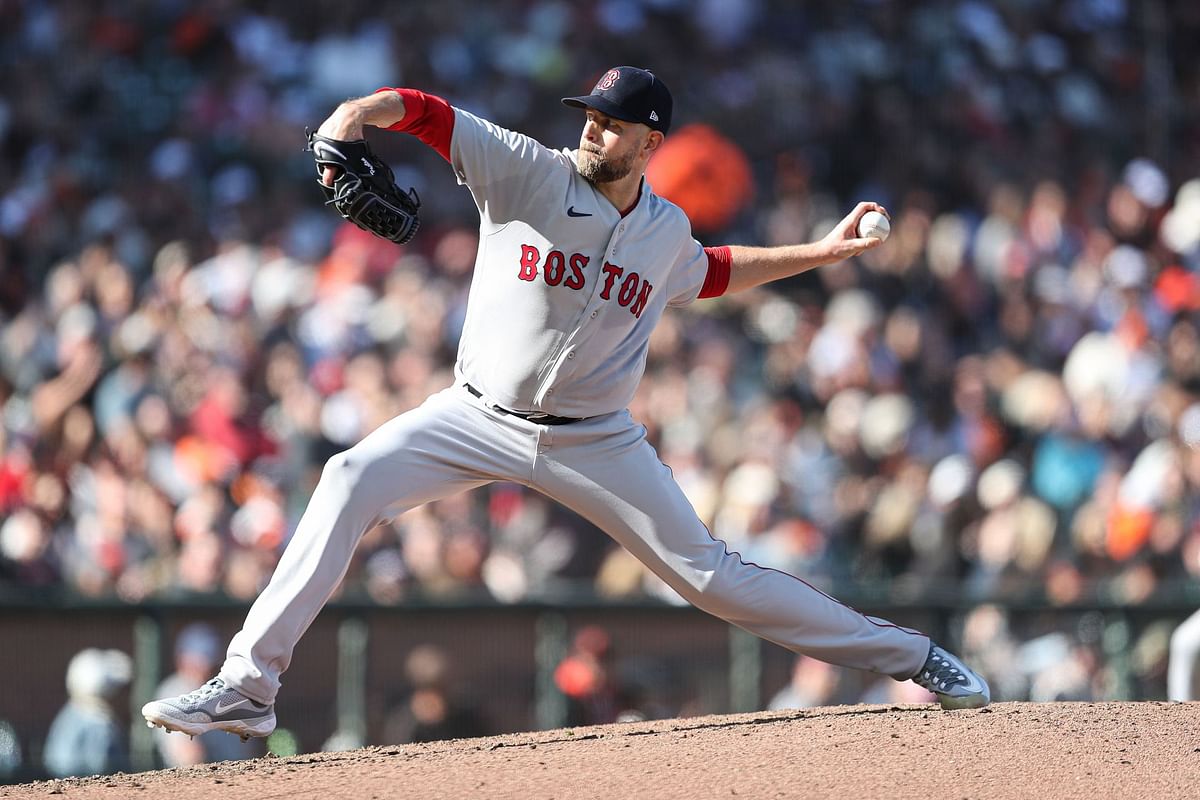 James Paxton Rumors: Insider reveals team 'eyeing' to add veteran pitcher