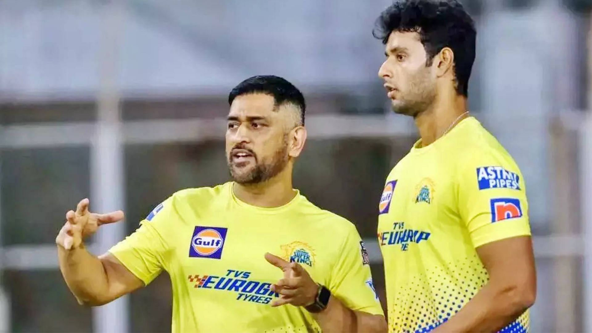 MS Dhoni (L) &amp; Shivam Dube have already worked together at CSK