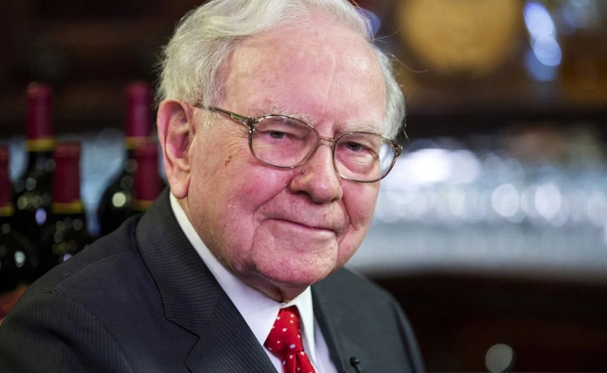 Warren Buffett, chairman, CEO and largest shareholder of Berkshire Hathaway, pictured in 2015. (Image via scmp)