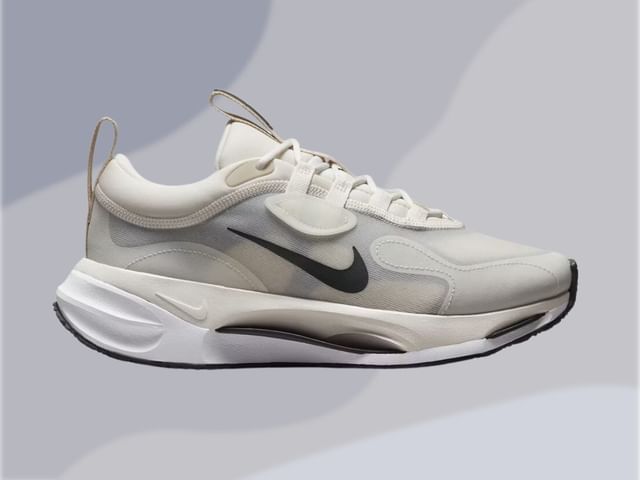 womens nike grey sneakers