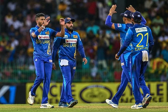 SL vs ZIM: वानिन्दु हसरंगा की घातक गेंदबाजी के आगे ज़िम्बाब्वे 100 के अंदर ढेर, श्रीलंका की तीसरे T20I में बड़ी जीत
