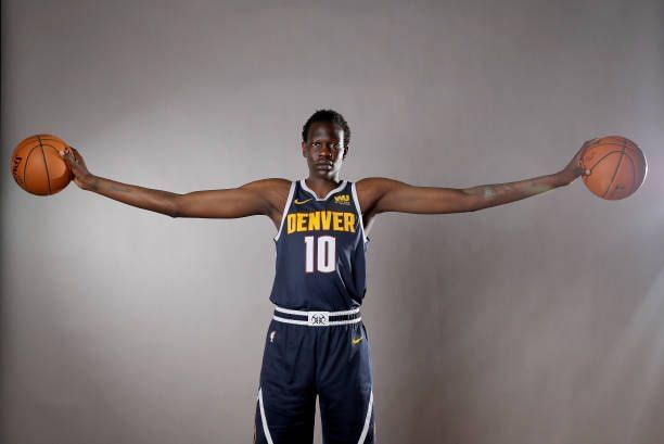 How tall is Bol Bol?