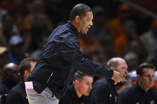 South Carolina coach Lamont Paris will seek an upset win in Knoxville on Tuesday.