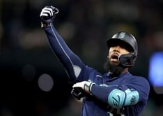 Teoscar Hernández Free Agency Update: Dodgers continue offseason spree with All-Star's acquisition on a one-year $23,500,000 contract
