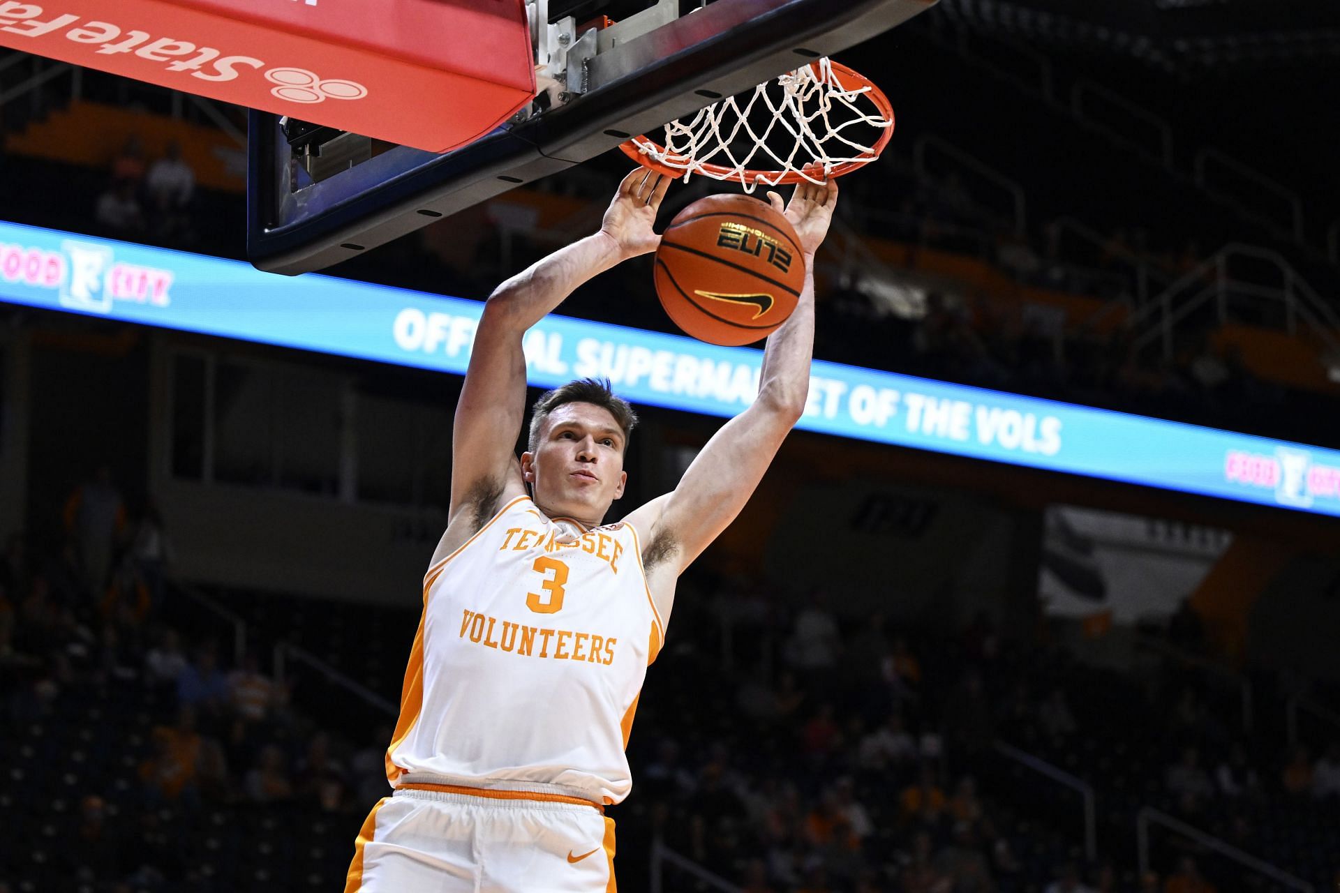 Where did Dalton Knecht transfer from? Looking at Tennessee guard's