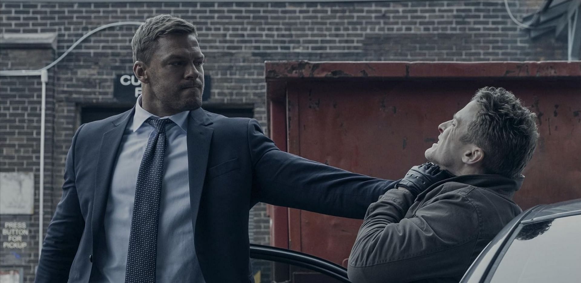Alan Ritchson and Graham Parkhurst in a scene from Reacher (Image via IMDb)