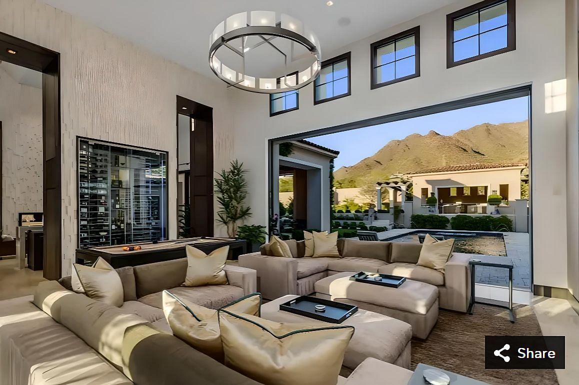 Walling's $12,700,000 opulent Scottsdale mansion (Image credit: azcentral)