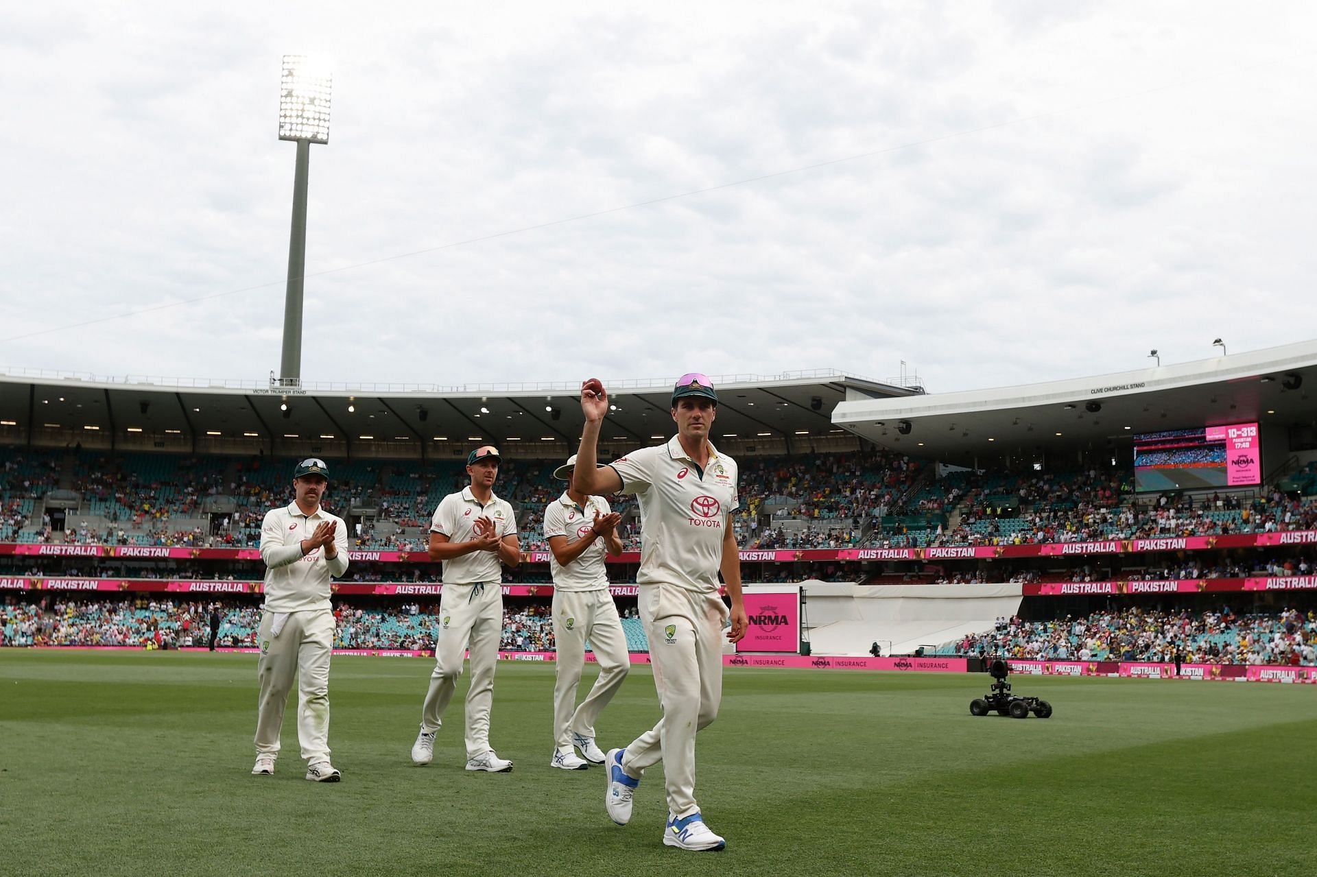 Australia v Pakistan - Men