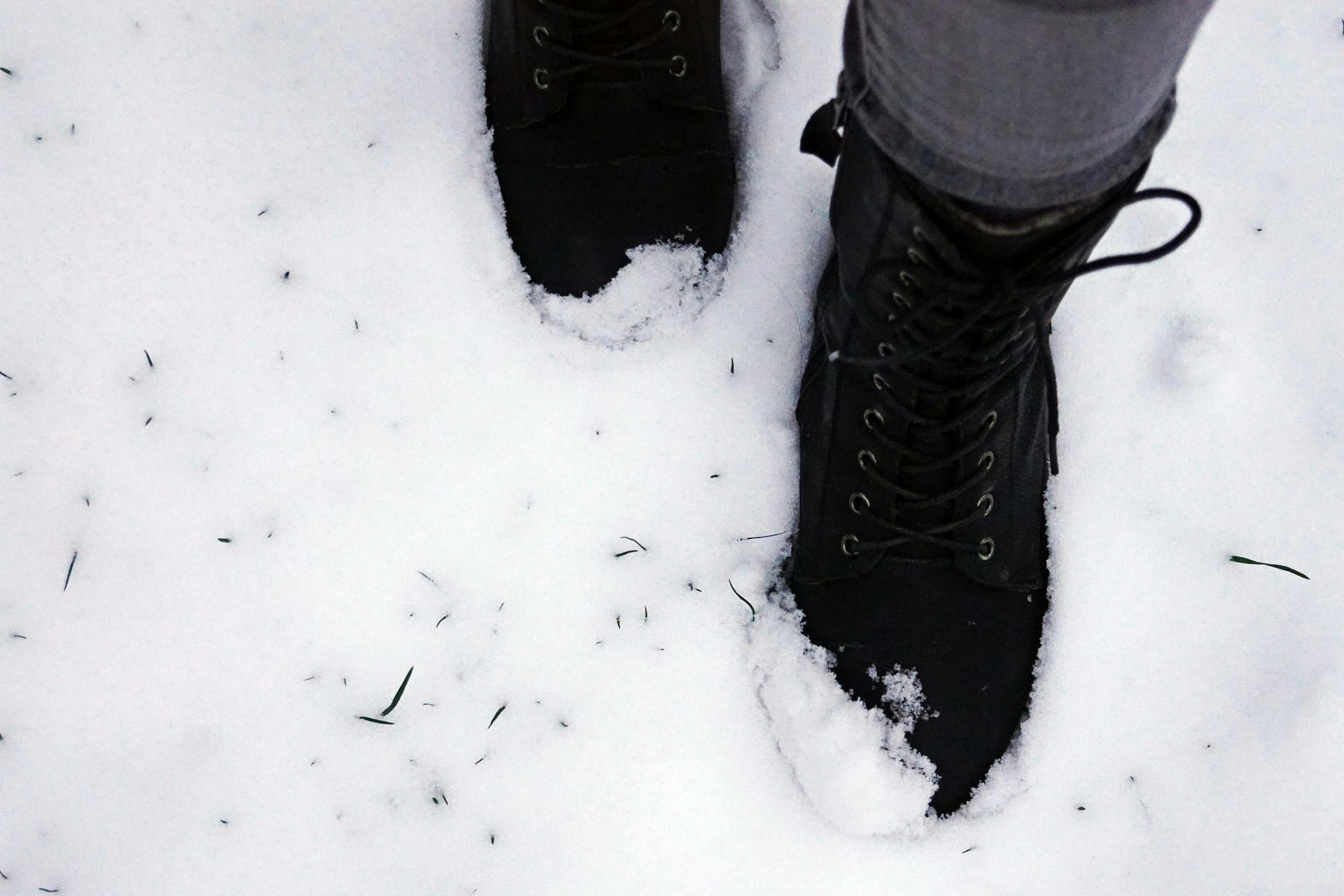 why are my toes always cold (image sourced via Pexels / Photo by marta)