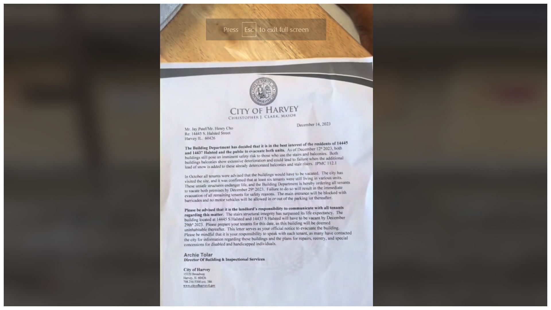 A screenshot of a City of Harvey letter given to an elderly bedridden Harvey apartment tenant (Image via X/TikTok/@bigbootybella52)