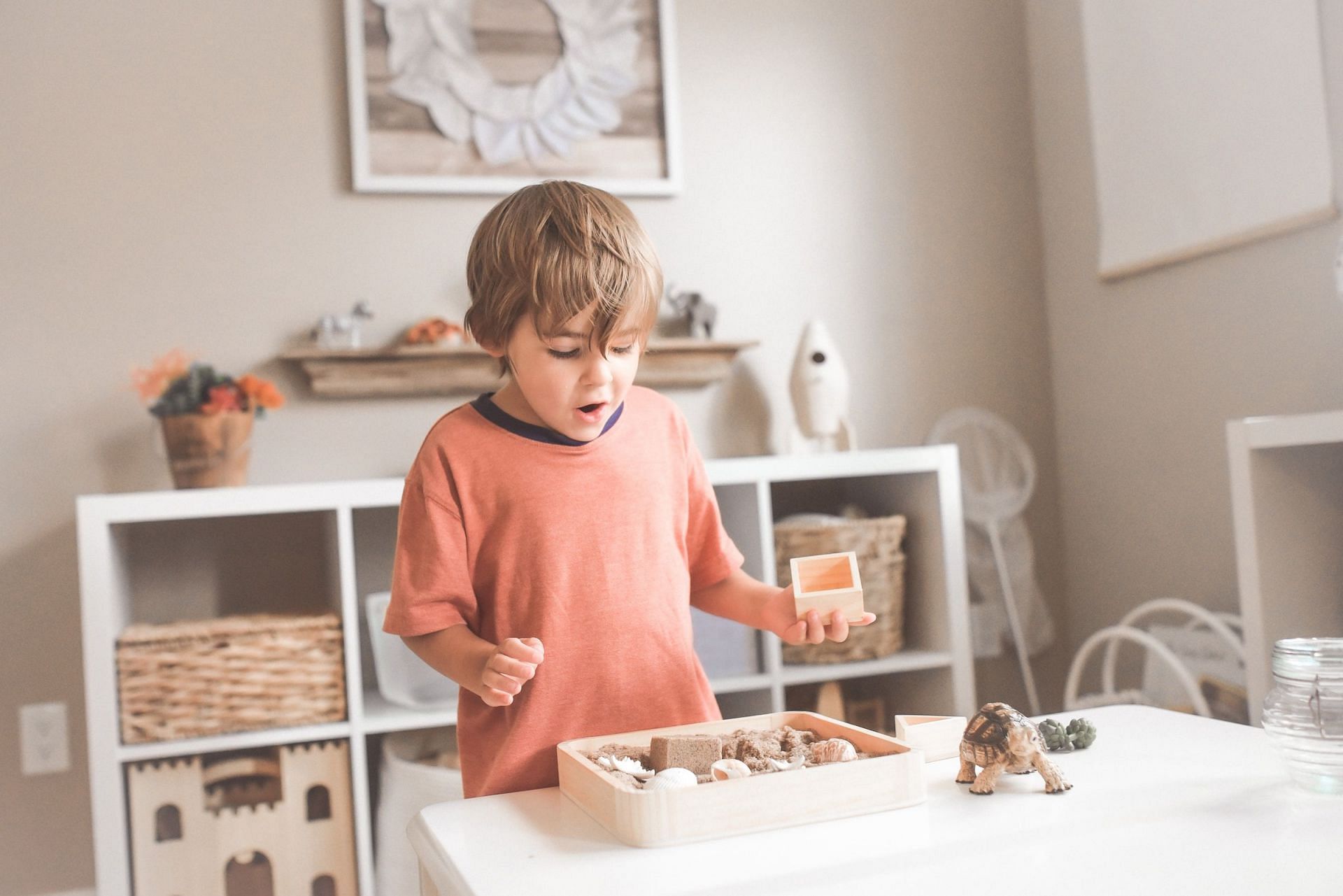 Home remedies for cough in a toddler (Image via Unsplash/Paige Cody)