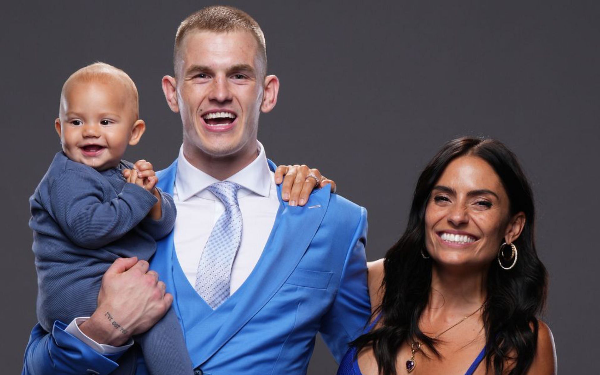 Ian Garry with his wife Layla Anna-Lee and son. (via Getty Images)