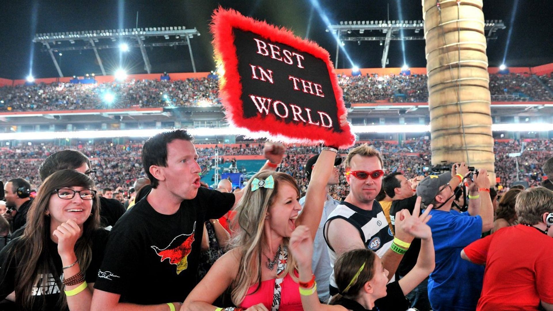 WWE fans cheer their favorites on at WrestleMania