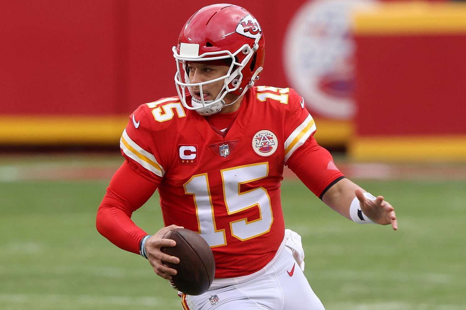 Kansas City Chiefs QB Patrick Mahomes will lead his team&#039;s offense in Week 17 of the 2023 NFL season