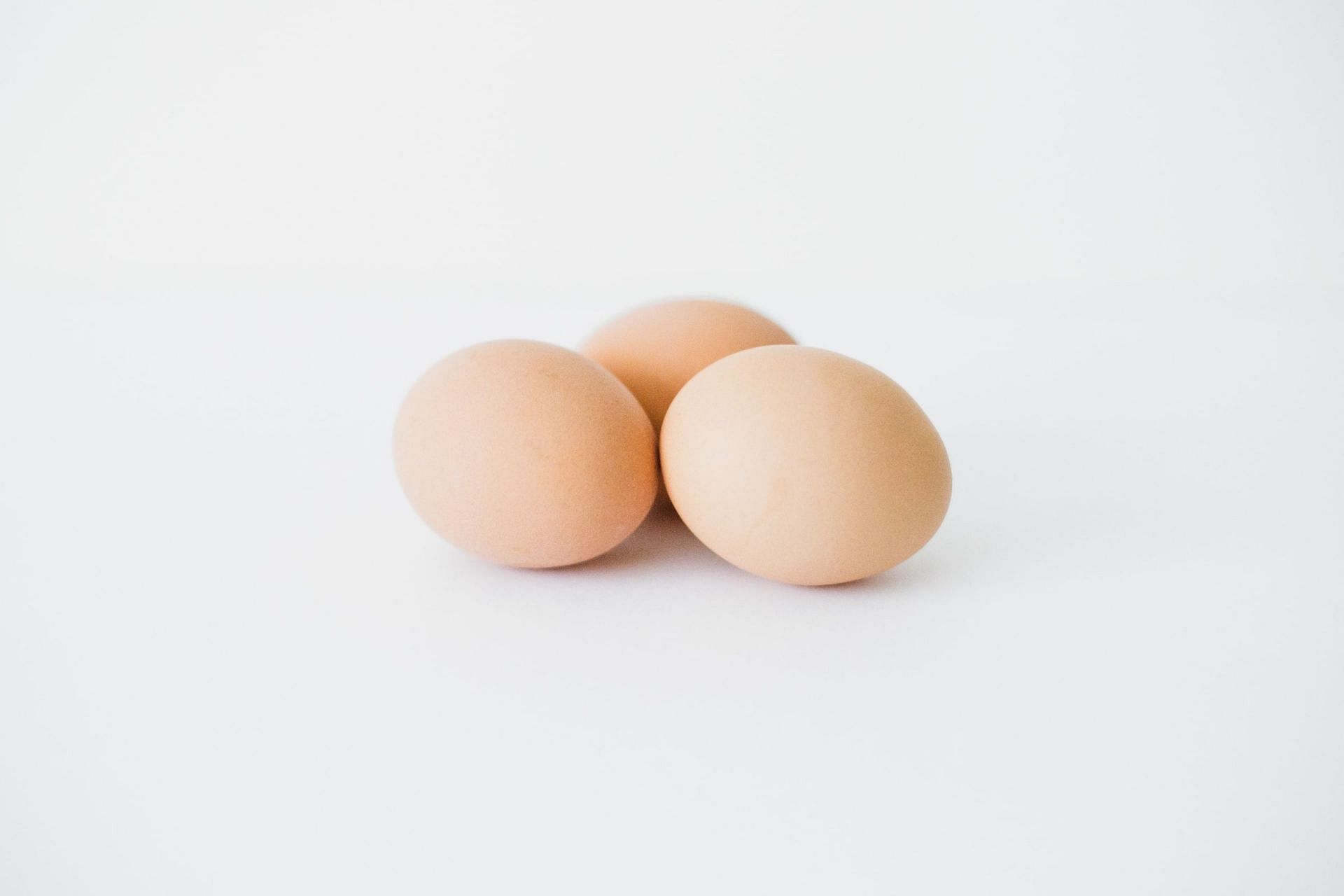 Eating eggs (Image via Unsplash/Leilani Angel)